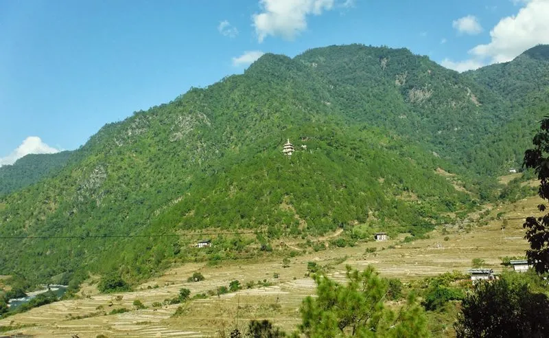 Khamsum-Yulley-Namgyal-Chorten