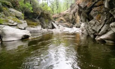 Membar_Tsho_The_flaming_lake_Tan