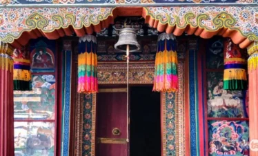 Paro_Dzong_entrance