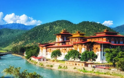 The Complete Guide to Punakha Dzong: Bhutan’s Historic Fortress Monastery