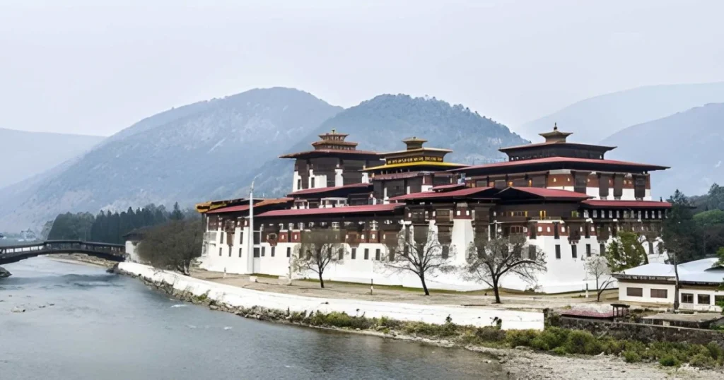 The Role of Punakha Dzong During Winter