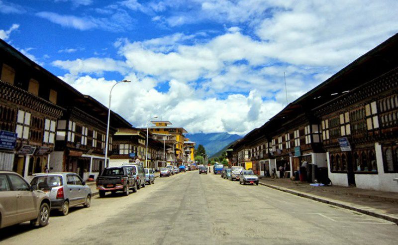 Colorful town of Paro